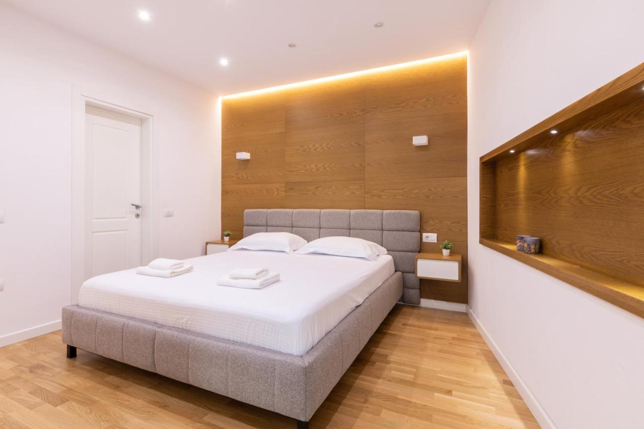 Exclusive 2 Bedrooms Apartment Tirana Exteriör bild