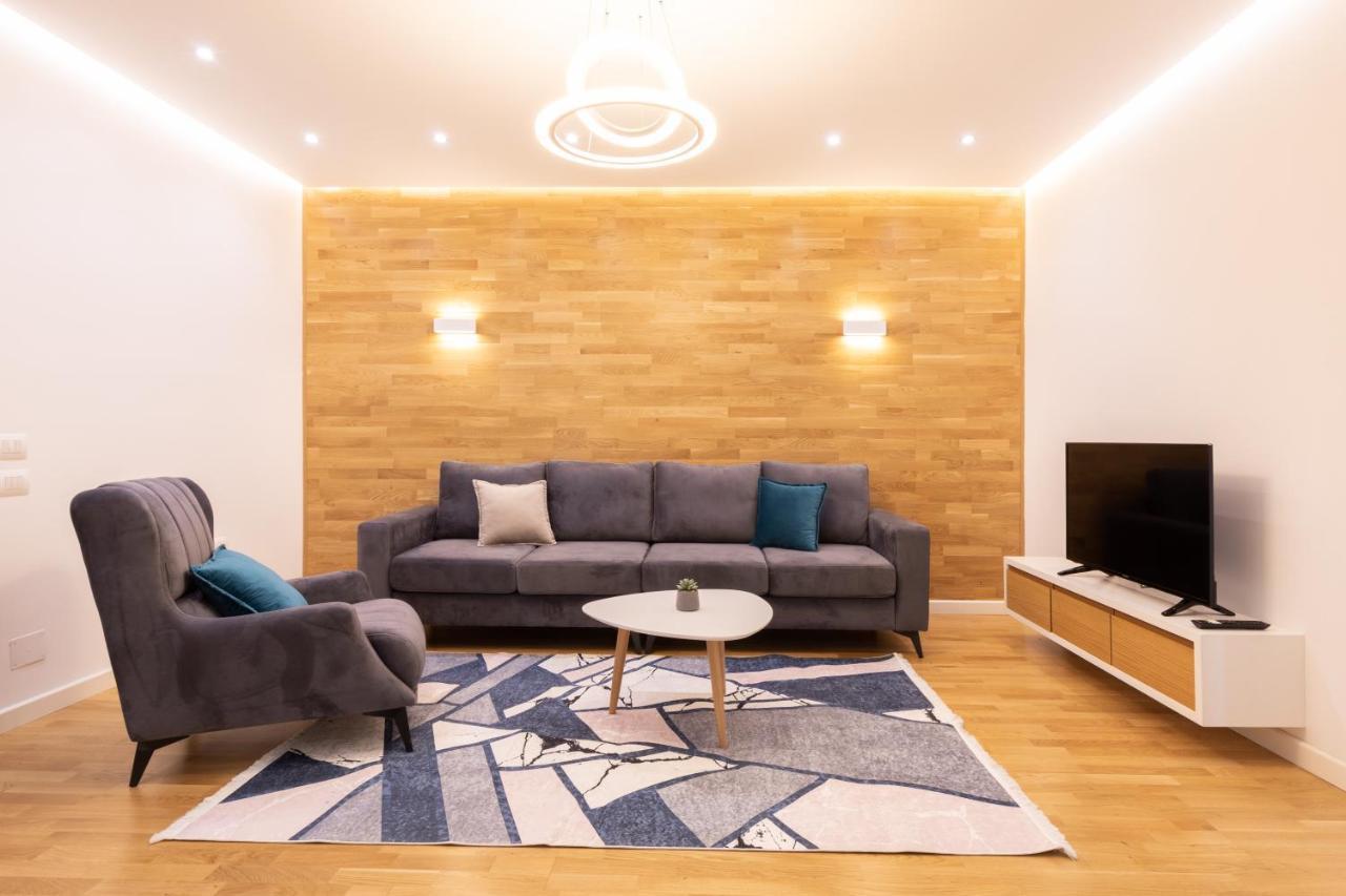 Exclusive 2 Bedrooms Apartment Tirana Exteriör bild