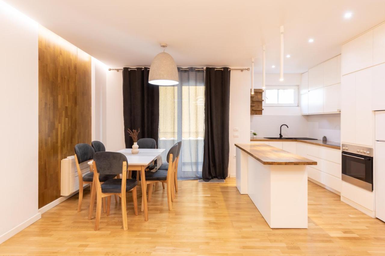 Exclusive 2 Bedrooms Apartment Tirana Exteriör bild