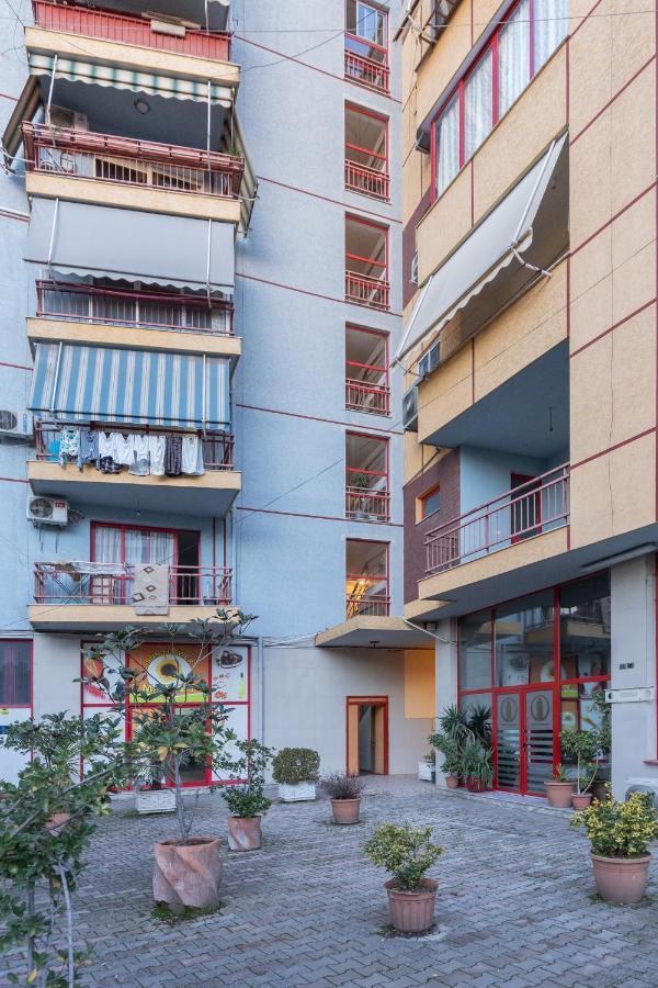 Exclusive 2 Bedrooms Apartment Tirana Exteriör bild