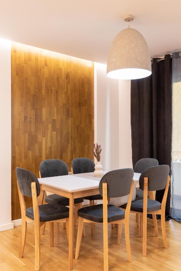 Exclusive 2 Bedrooms Apartment Tirana Exteriör bild